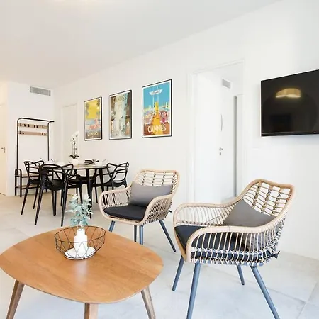 Superb 2 Beds 2 Baths Next To Martinez * カンヌ