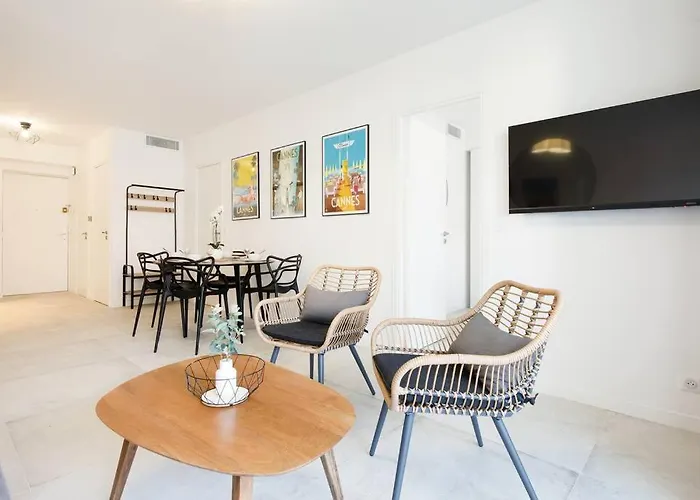Superb 2 Beds 2 Baths Next To Martinez * Cannes